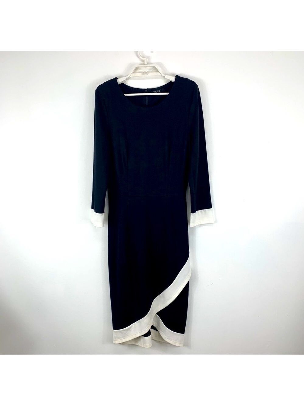 𝅺ouges Black Dress